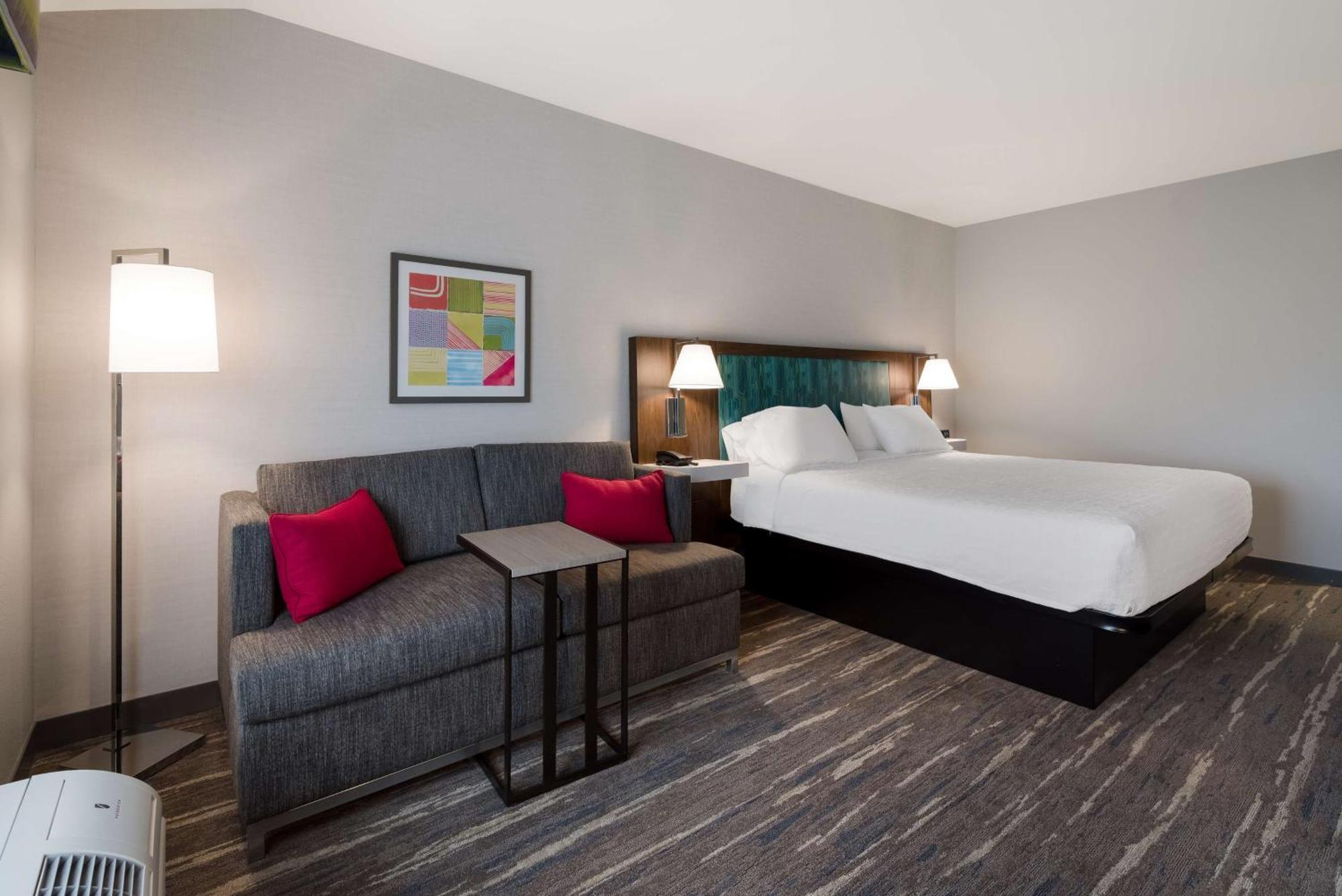 Hampton Inn Concord Exterior photo